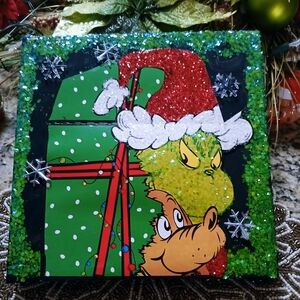 Festive Grinch Glitter Canvas Art Mc.\nDonald collector item